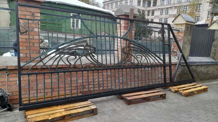 Открывающиеся ворота Московская область